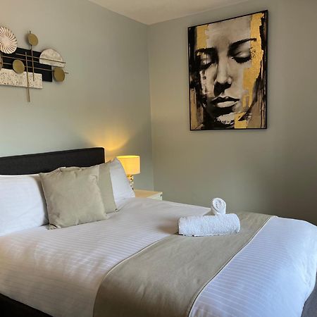 The Hillcrest, Luxury Accommodation In Castleblayney Town Екстериор снимка