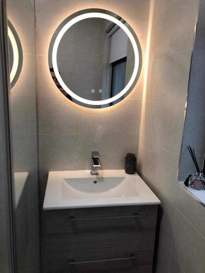 The Hillcrest, Luxury Accommodation In Castleblayney Town Екстериор снимка